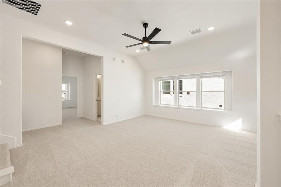 Spacious, unfurnished interior of a new home in Union Park Classic 55, Little Elm (Image 35).