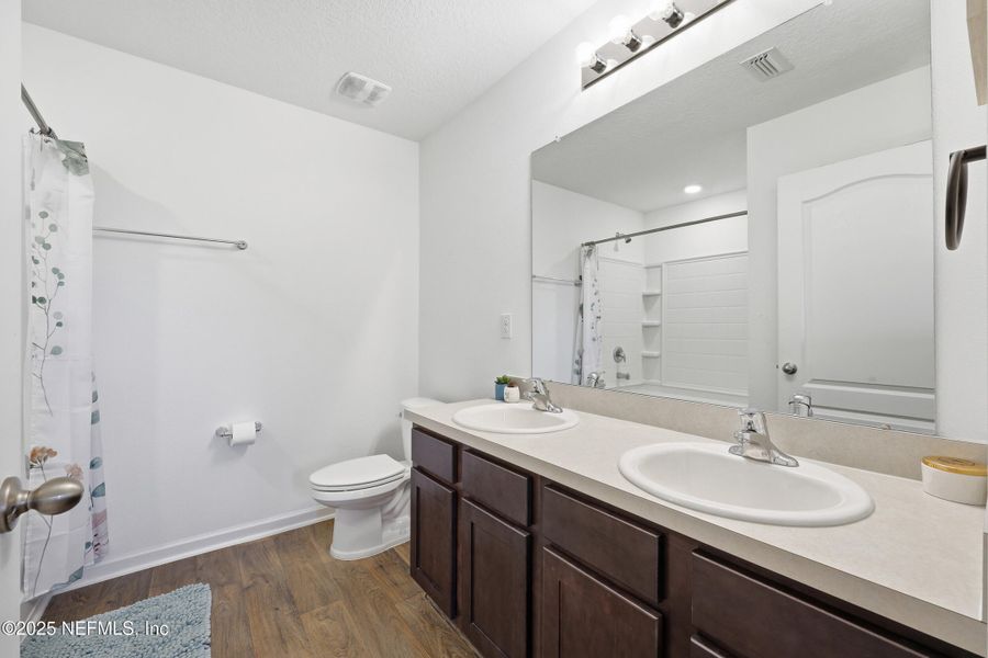 Furnished interior view inside a new home in Willow Springs, Green Cove Springs (Image 17).