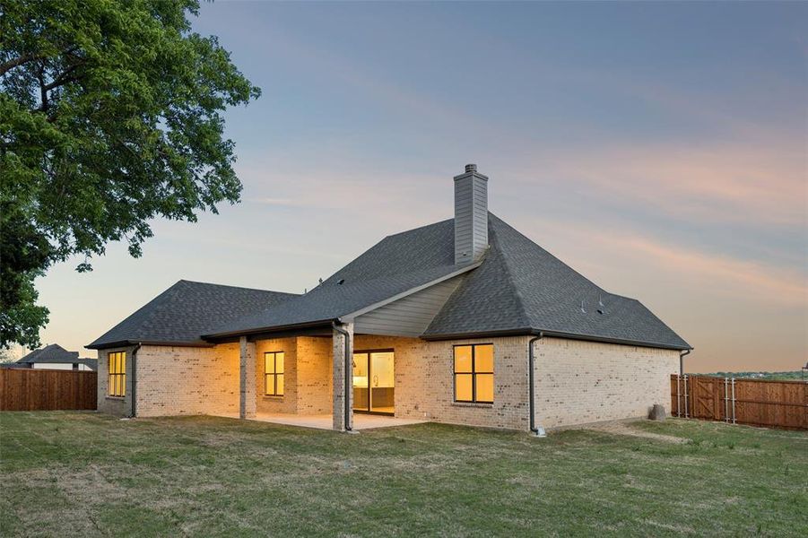 Exterior details and patio area of a home in , Sherman (Image 3).