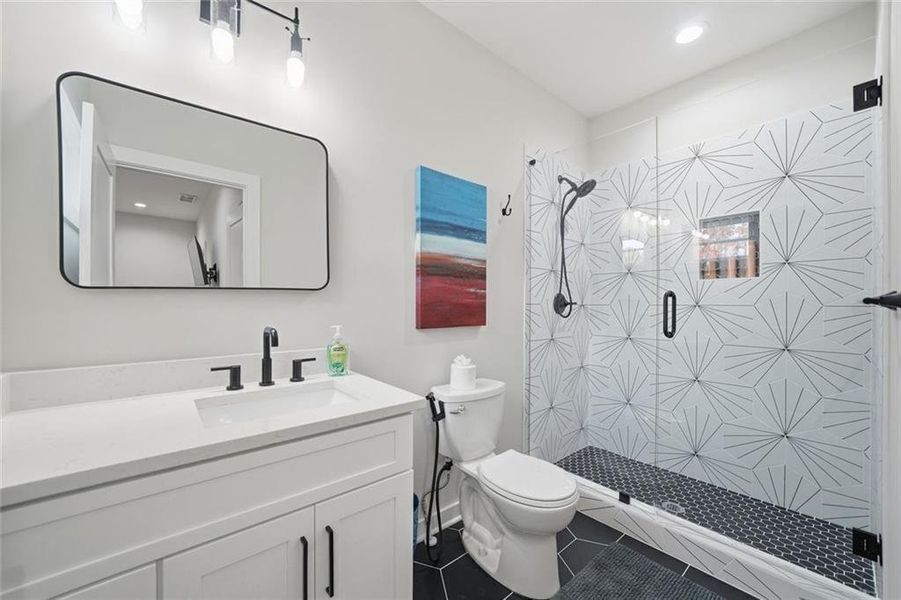 Furnished interior view inside a new home in , Alpharetta (Image 37).