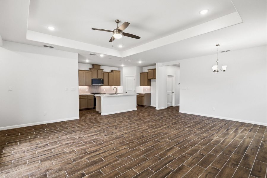 Spacious, unfurnished interior of a new home in Paloma Ranch, Harlingen (Image 8). Spacious, unfurnished interior of a new home in Paloma Ranch, Harlingen (Image 8).