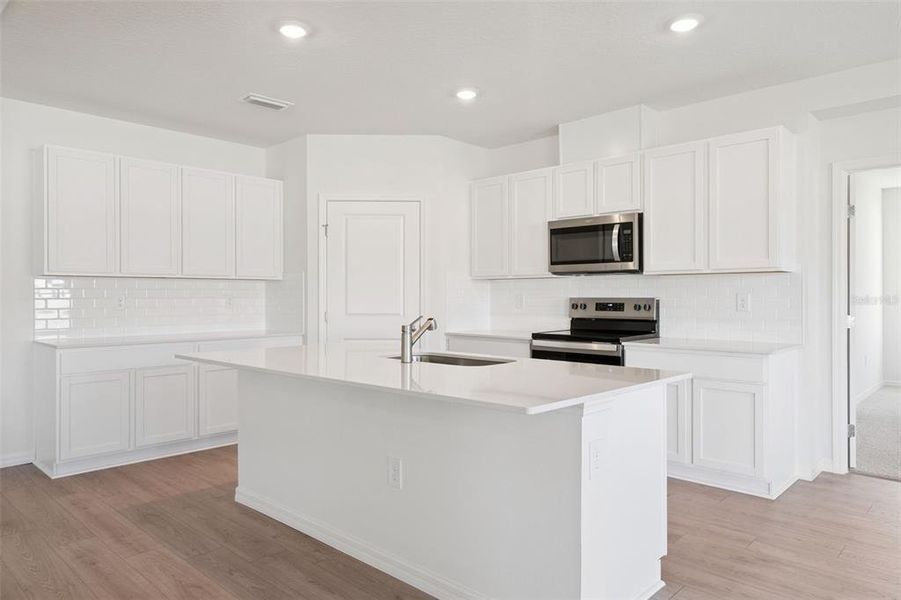 Furnished interior view inside a new home in Fountain View, Ormond Beach (Image 7).