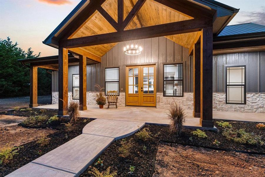 Exterior details and patio area of a home in , Bonham (Image 28).