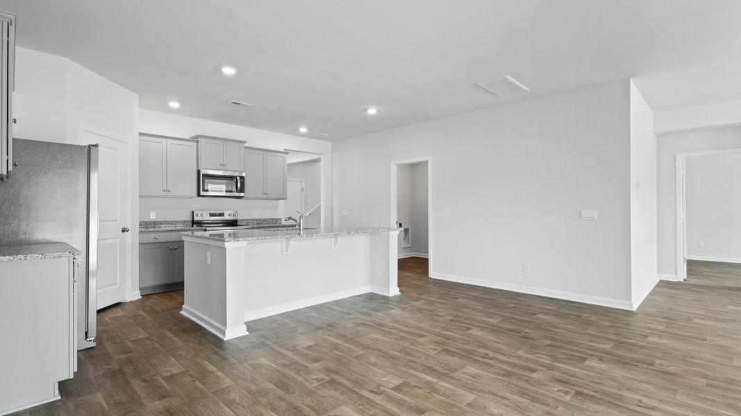 Representative unfurnished interior of a home built from the DARBY-EXP by D.R. Horton in Hillcrest, Ravenel (Image 24).