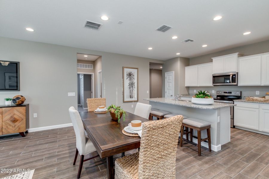 Palo Verde Model _Dining Room and Kitche