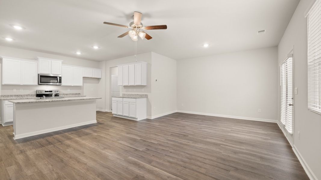 Spacious, unfurnished interior of a new home in Laurel Park Townhomes, Hephzibah (Image 16).