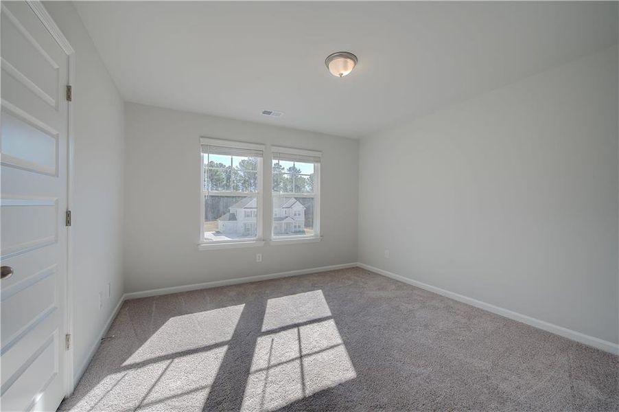 Spacious, unfurnished interior of a new home in Riverbend Overlook, Fayetteville (Image 26).