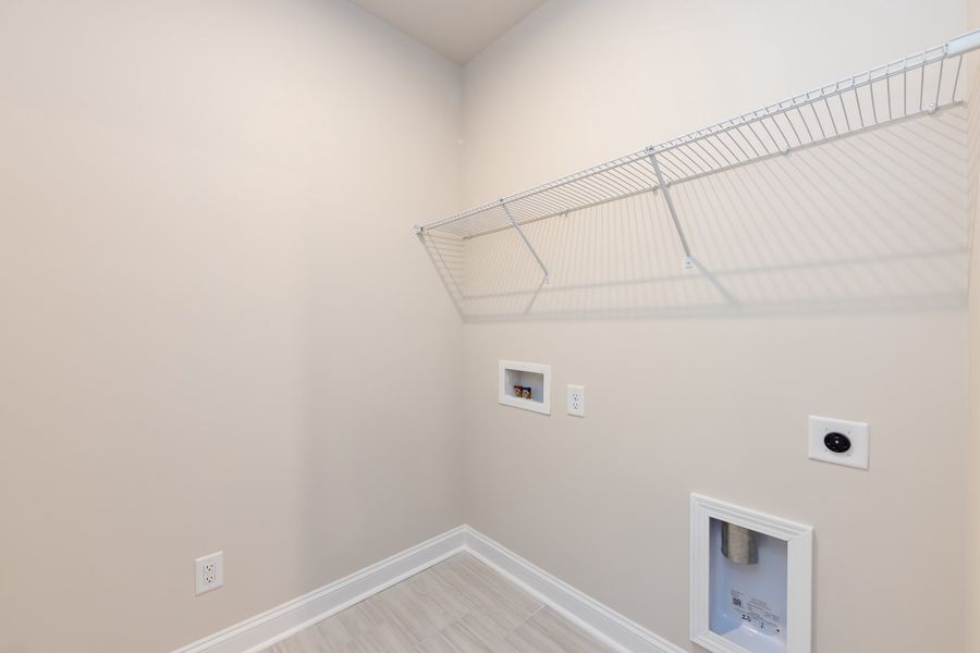Spacious, unfurnished interior of a new home in Southbridge, Fort Mill (Image 49).