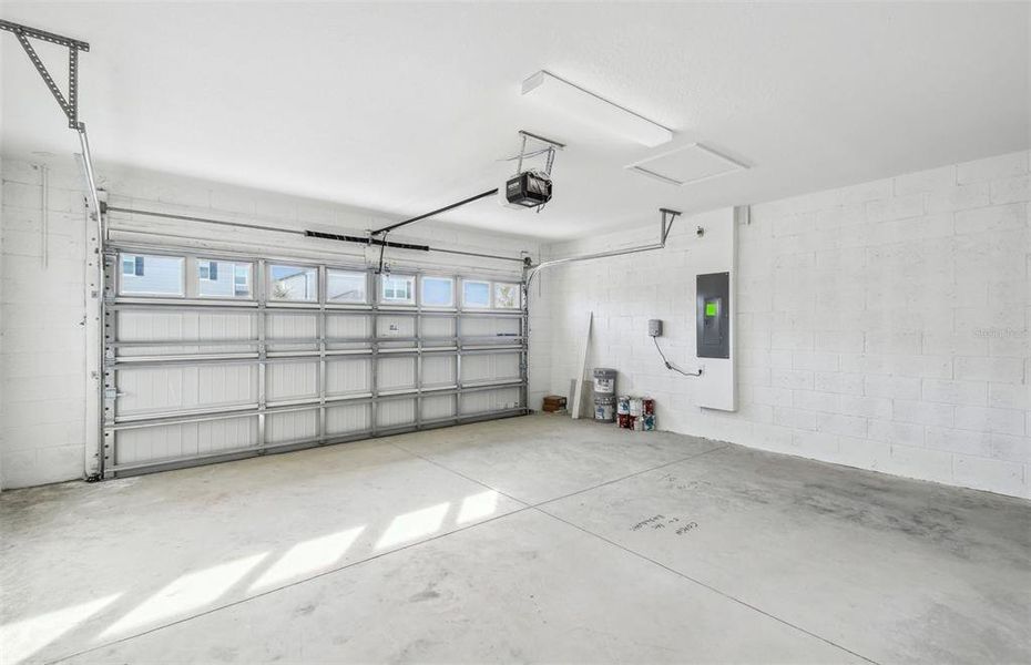 2-Car Garage