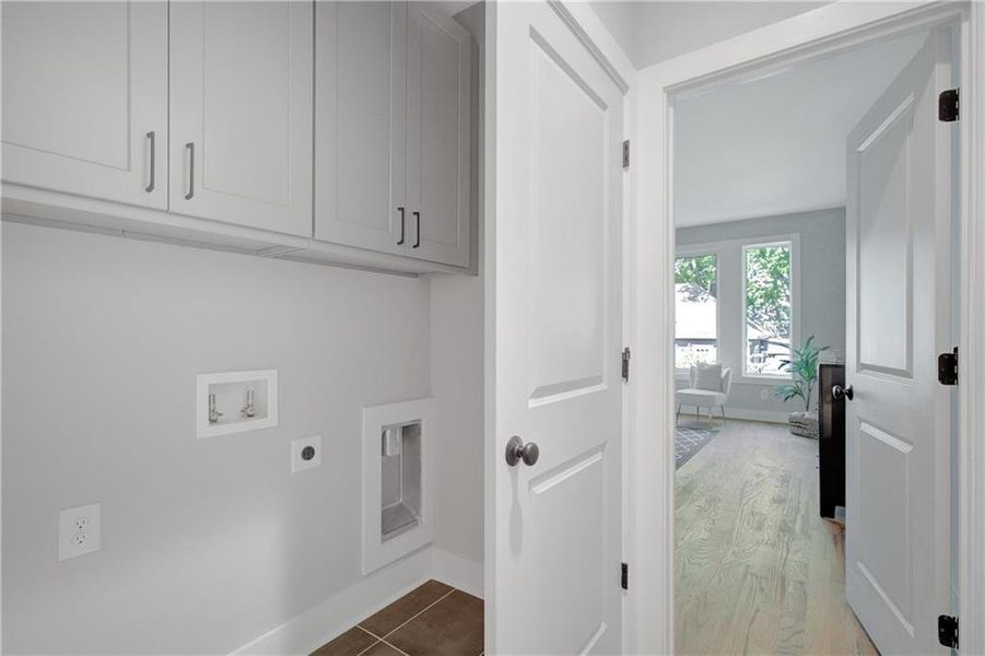 Furnished interior view inside a new home in , Atlanta (Image 46).