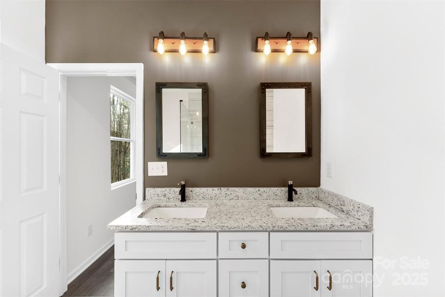 Furnished interior view inside a new home in , Shelby (Image 16).