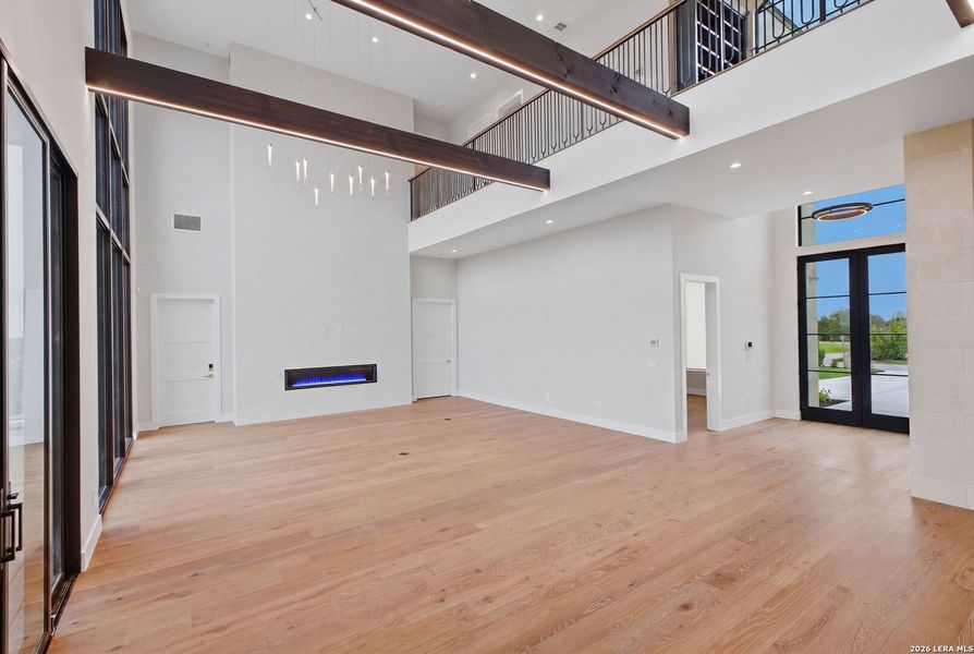 Spacious, unfurnished interior of a new home in , San Antonio (Image 42). Spacious, unfurnished interior of a new home in , San Antonio (Image 42).