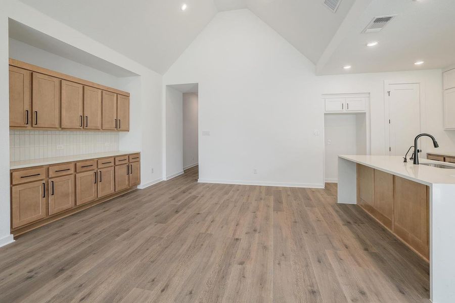 Spacious, unfurnished interior of a new home in Parkside Peninsula, Georgetown (Image 20). Spacious, unfurnished interior of a new home in Parkside Peninsula, Georgetown (Image 20).