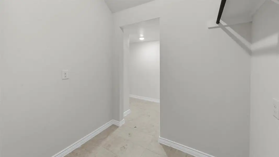 Spacious, unfurnished interior of a new home in Silverado, Aubrey (Image 25). Spacious, unfurnished interior of a new home in Silverado, Aubrey (Image 25).