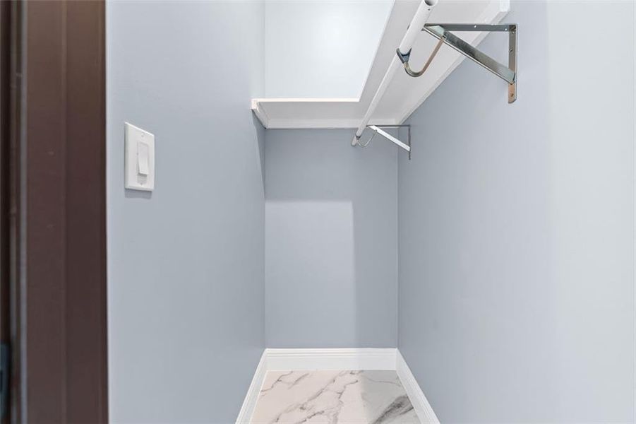 Spacious, unfurnished interior of a new home in , Grayson (Image 38).