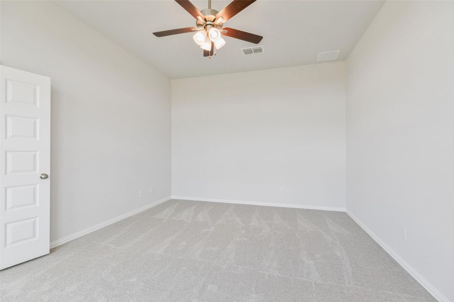 Spacious, unfurnished interior of a new home in Westland Ranch, League City (Image 20). Spacious, unfurnished interior of a new home in Westland Ranch, League City (Image 20).