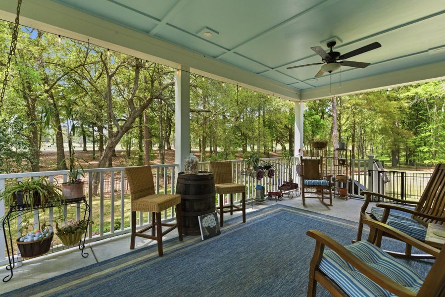 Community amenities in , Santee (Image 74).