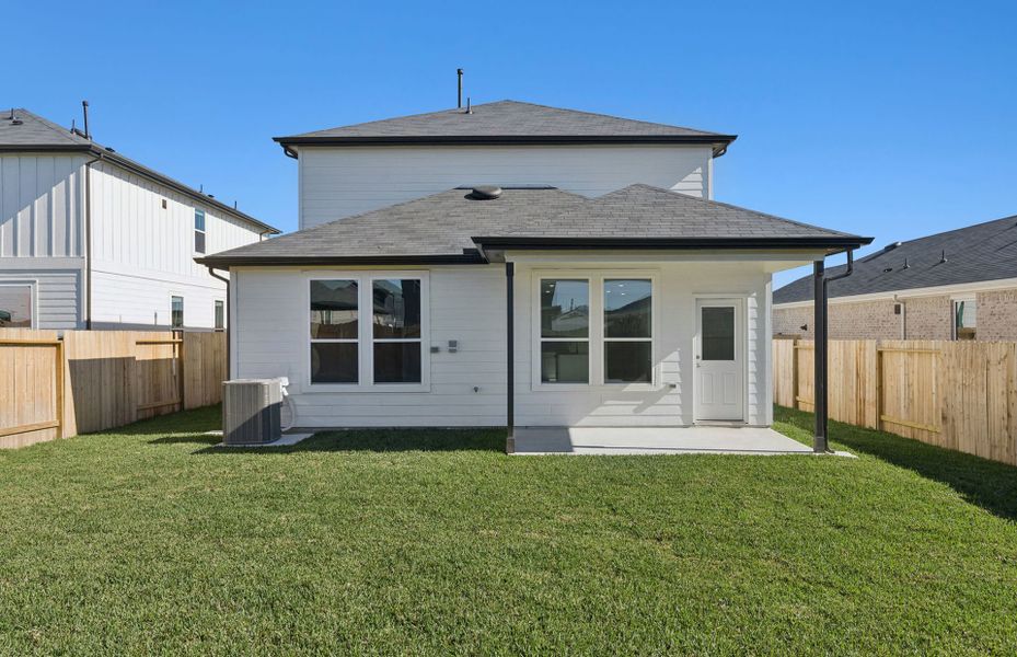 Exterior details and patio area of a home in Montgomery Bend, Montgomery (Image 3).