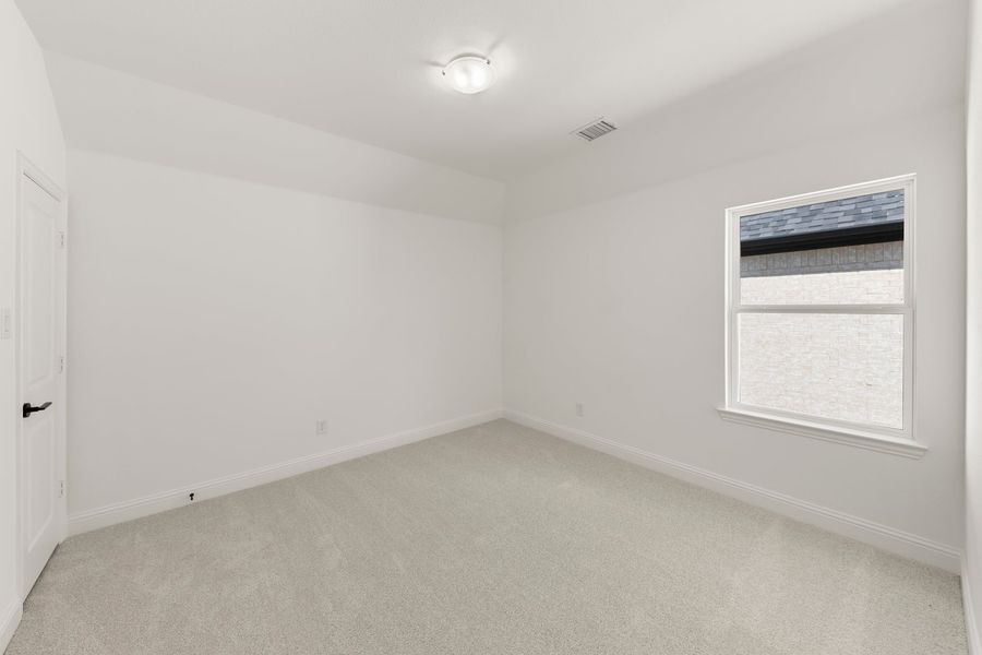 Spacious, unfurnished interior of a new home in Nelson Lake Estates, Rockwall (Image 23).