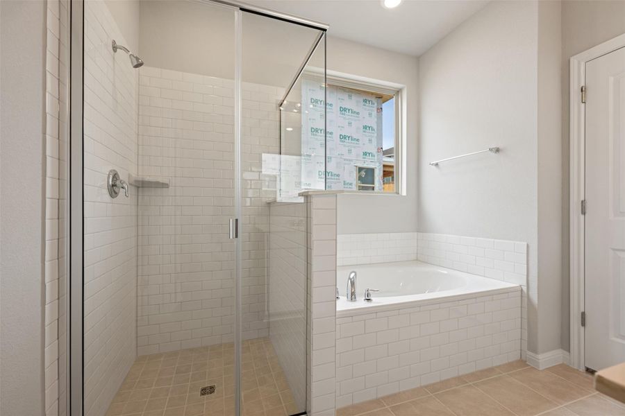 Photos are representative images and renderings for illustrative purposes only. Actual structural options and design images of the home may vary.
