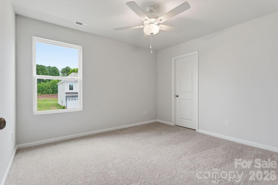 Spacious, unfurnished interior of a new home in Piper Creek, Newton (Image 29).