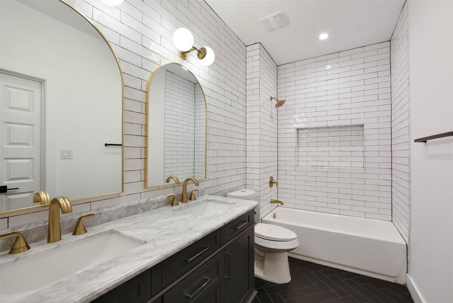 Furnished interior view inside a new home in , Leander (Image 8).