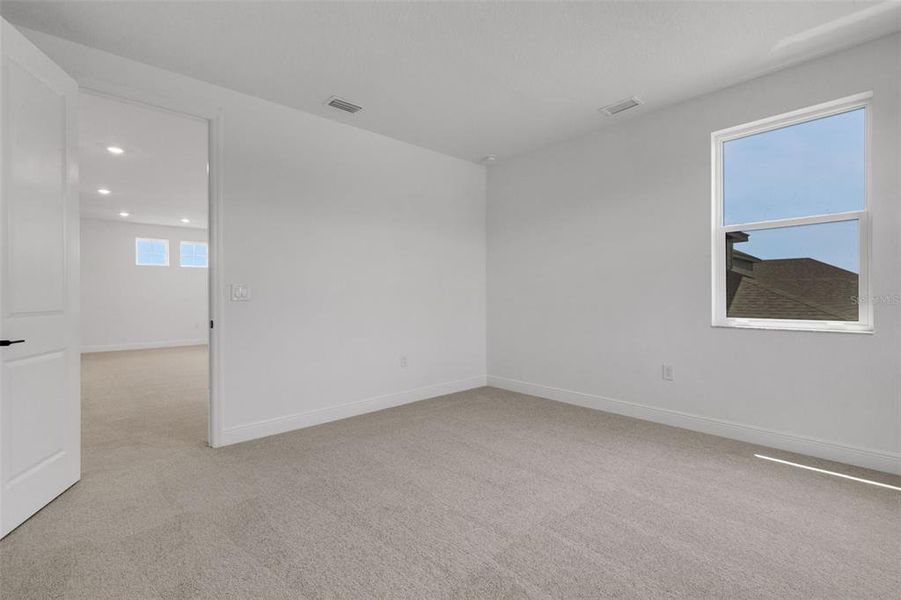 Spacious, unfurnished interior of a new home in Creeks Edge at Twin Rivers, Parrish (Image 19).