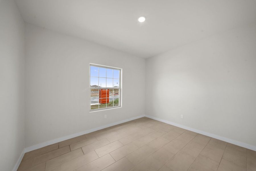 Spacious, unfurnished interior of a new home in Paloma Ranch, Harlingen (Image 17).