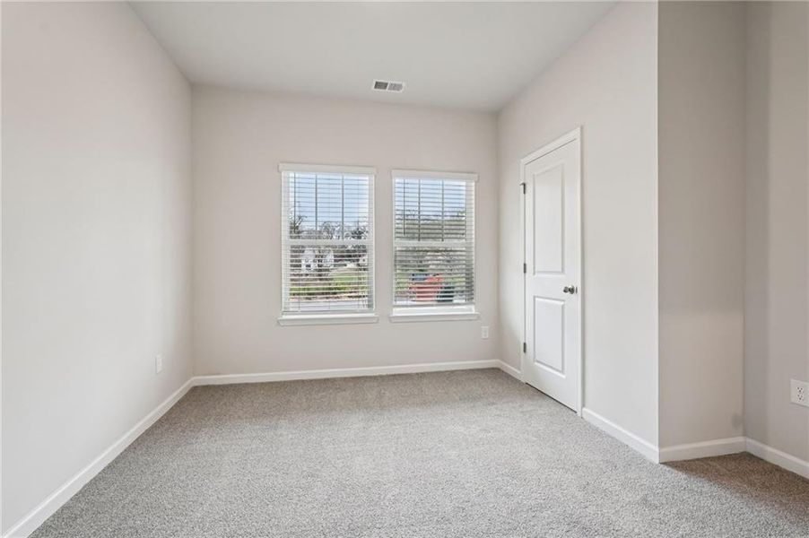 Spacious, unfurnished interior of a new home in Westmont Preserve, Powder Springs (Image 49). Spacious, unfurnished interior of a new home in Westmont Preserve, Powder Springs (Image 49).