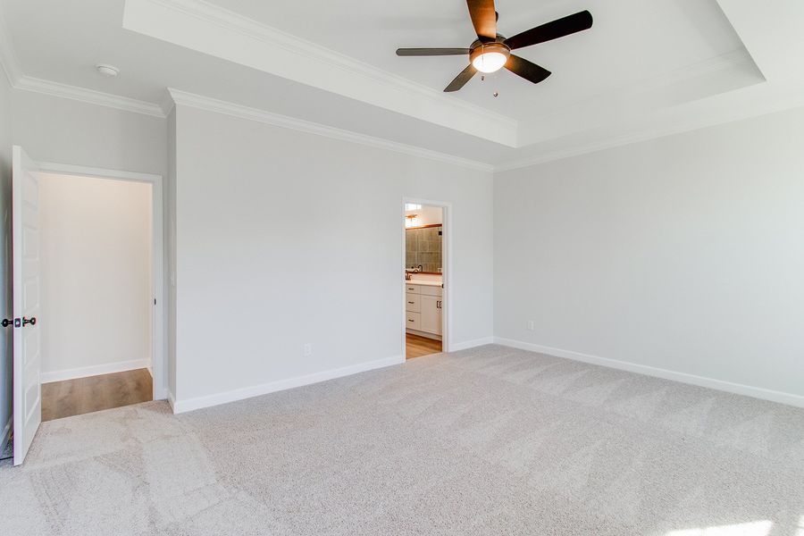 Spacious, unfurnished interior of a new home in Pebble Branch, Chapin (Image 29).