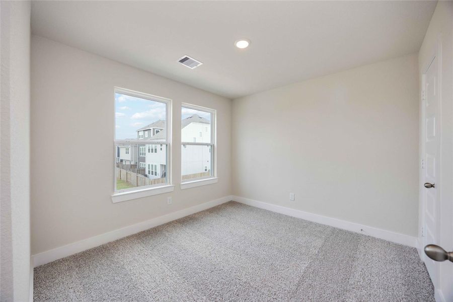 Spacious, unfurnished interior of a new home in Alicante, Houston (Image 18). Spacious, unfurnished interior of a new home in Alicante, Houston (Image 18).