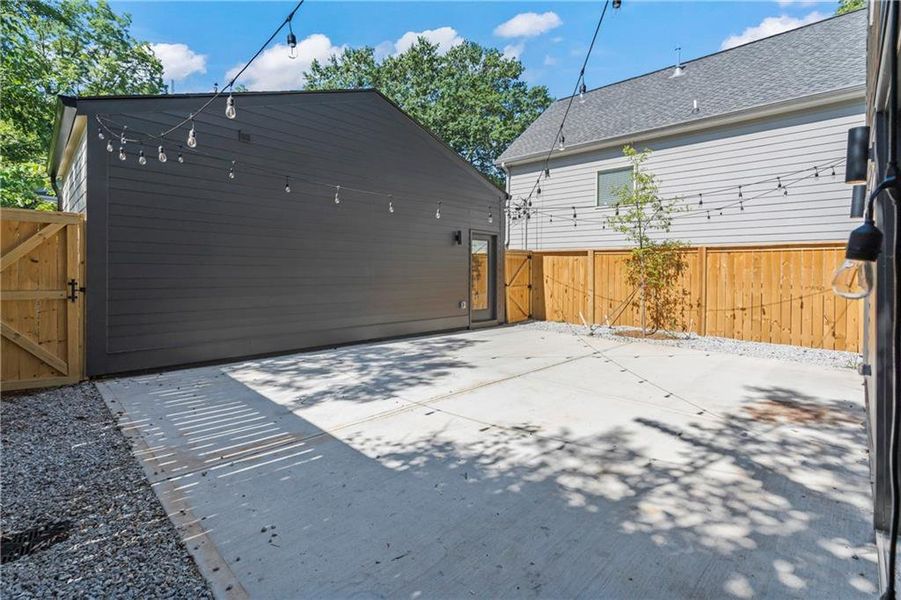 Front exterior of a new home in , Atlanta, GA, highlighting curb appeal (Image 35). Front exterior of a new home in , Atlanta, GA, highlighting curb appeal (Image 35).