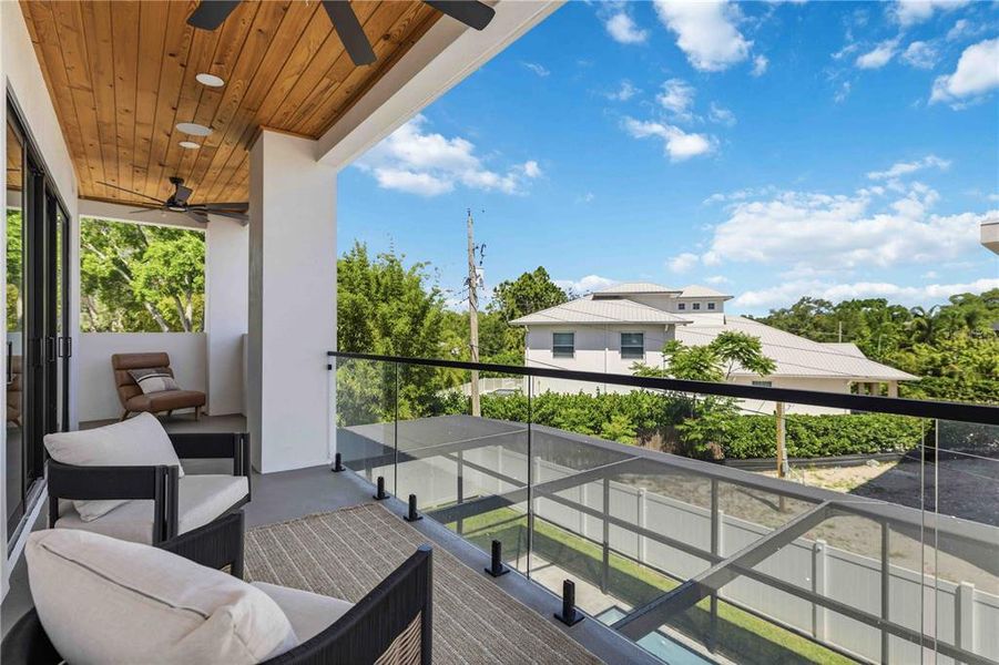 Exterior details and patio area of a home in , Tampa (Image 3).