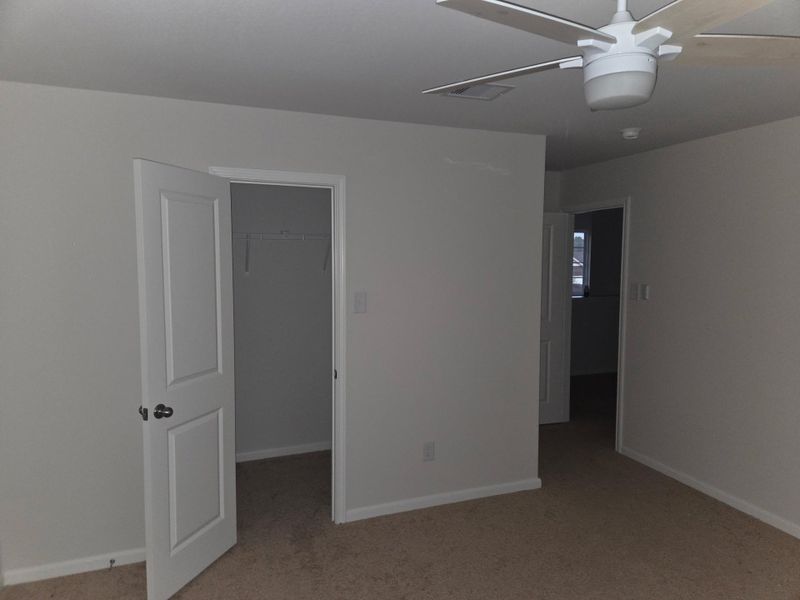 Spacious, unfurnished interior of a new home in , Cleveland (Image 10).