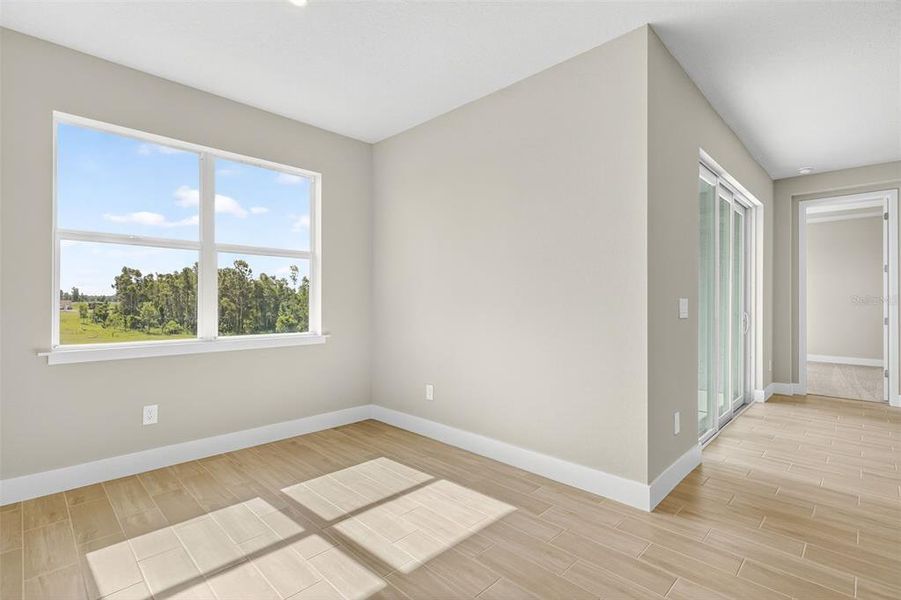 Spacious, unfurnished interior of a new home in Wellen Park, Venice (Image 23).