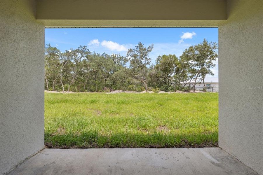 Exterior details and patio area of a home in , Ocala (Image 4).