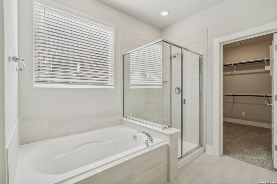 Furnished interior view inside a new home in Fox Falls, Boerne (Image 7).