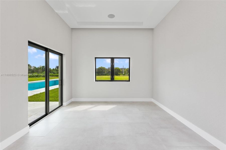 Spacious, unfurnished interior of a new home in , Southwest Ranches (Image 19).