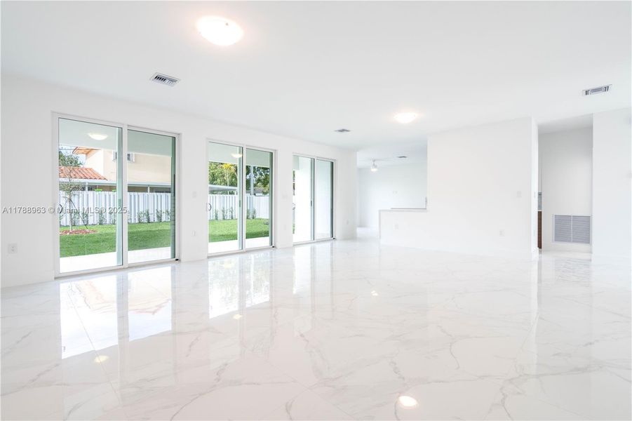 Spacious, unfurnished interior of a new home in , Miami (Image 16).