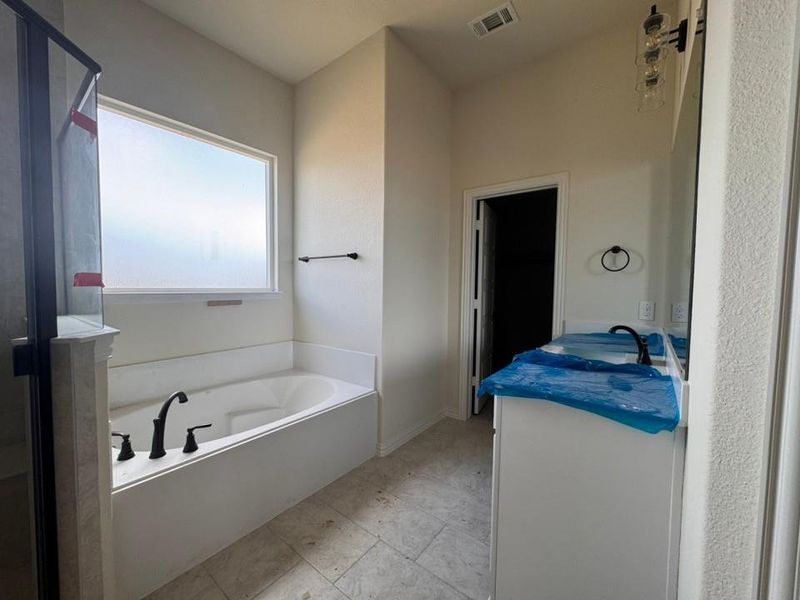 Furnished interior view inside a new home in Oak Grove Addition, Springtown (Image 7).