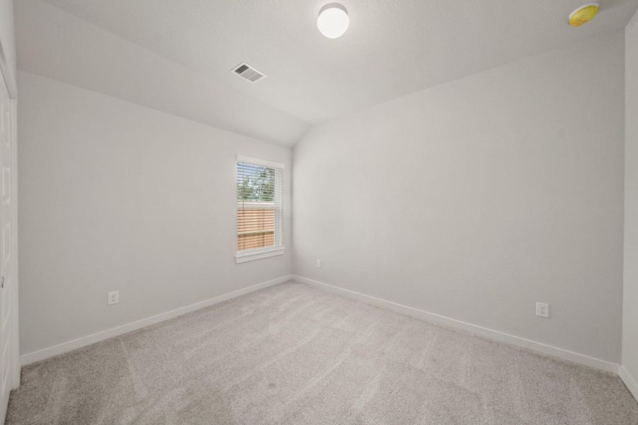 Spacious, unfurnished interior of a new home in Barton Creek Ranch, Conroe (Image 20). Spacious, unfurnished interior of a new home in Barton Creek Ranch, Conroe (Image 20).