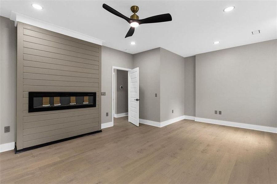 Spacious, unfurnished interior of a new home in , Atlanta (Image 42).