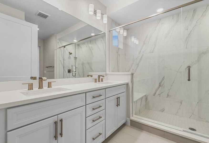 Homesite 3703 Multi-Gen Main Bath - 27 of 28