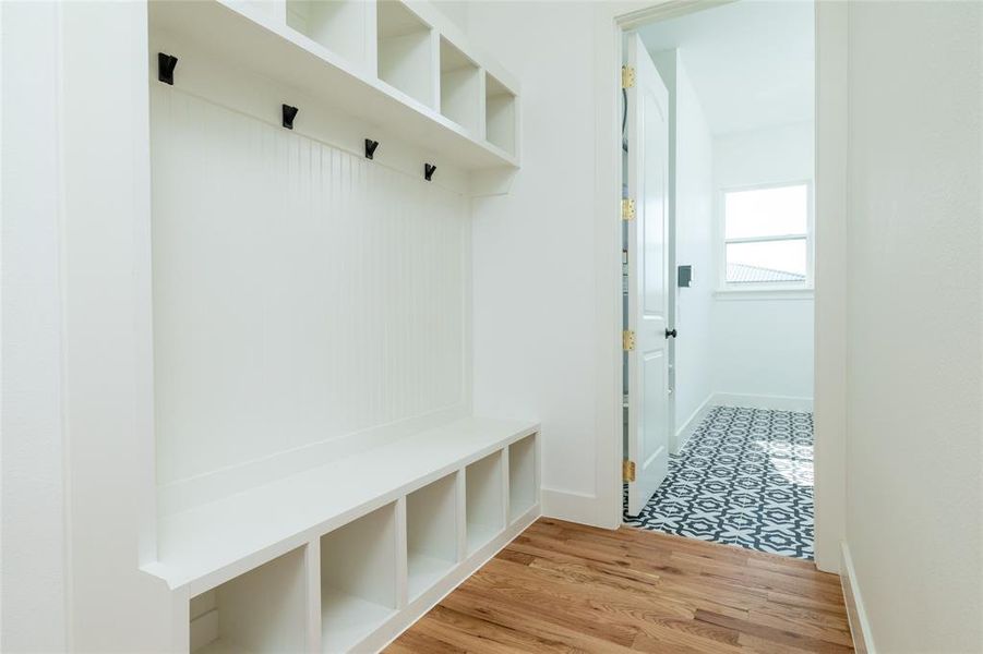 Spacious, unfurnished interior of a new home in , Cleburne (Image 32).