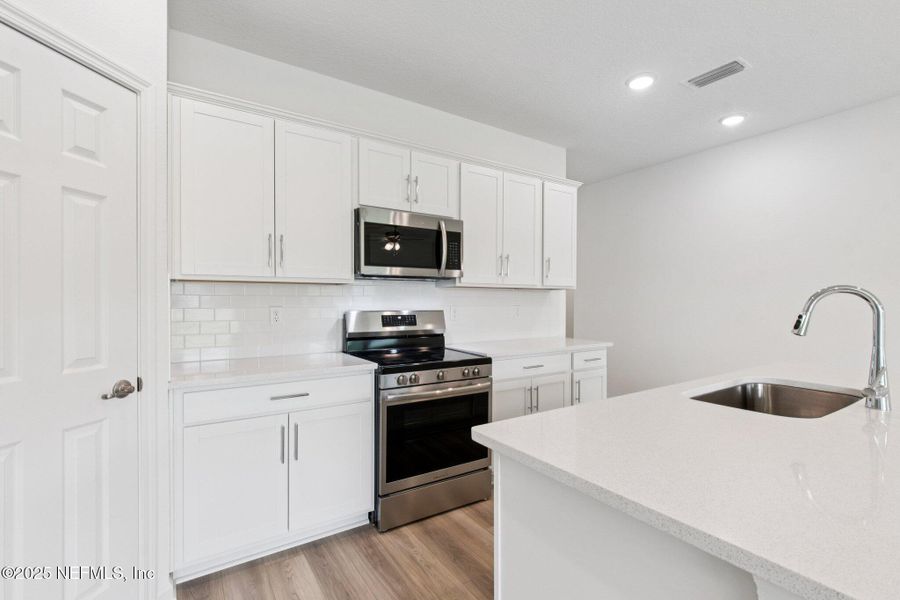 Furnished interior view inside a new home in Panther Creek, Jacksonville (Image 17). Furnished interior view inside a new home in Panther Creek, Jacksonville (Image 17).