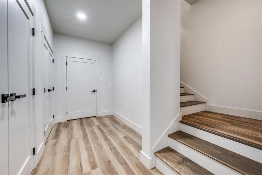 Spacious, unfurnished interior of a new home in , Bridgeport (Image 20).