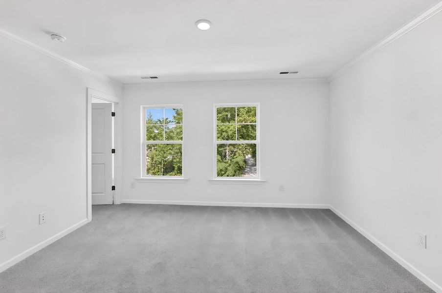 Spacious, unfurnished interior of a new home in Silverstone, Knightdale (Image 19).