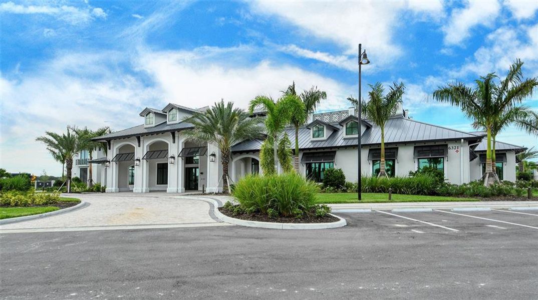 Community amenities in , Nokomis (Image 64).