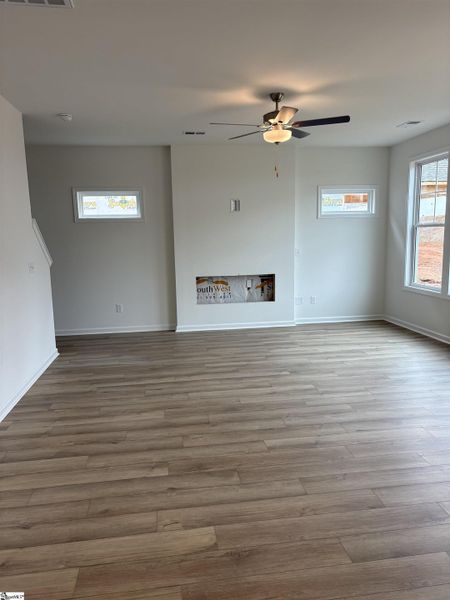 Spacious, unfurnished interior of a new home in Hazelwood, Boiling Springs (Image 14).