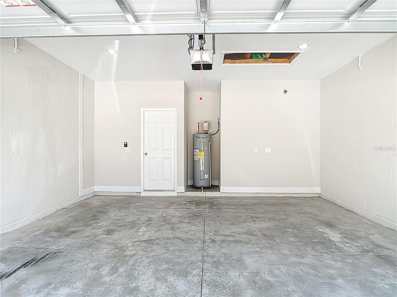 Spacious, unfurnished interior of a new home in , North Port (Image 57).